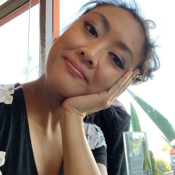 Meet your Posher, Loren - Picture 1 of 1